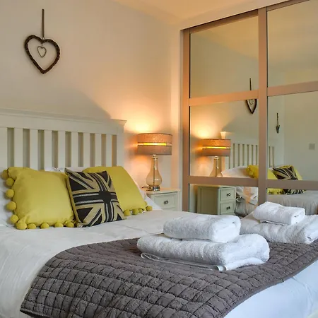 Song Bird * 惠特比